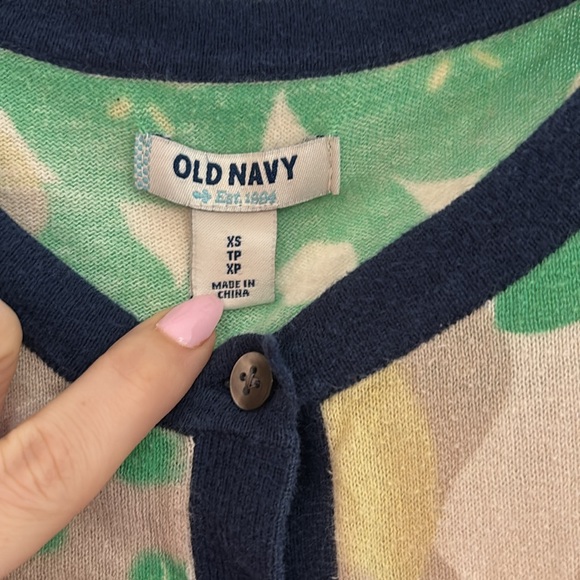 Old‎ navy floral button up cardigan size XS - Picture 2 of 3